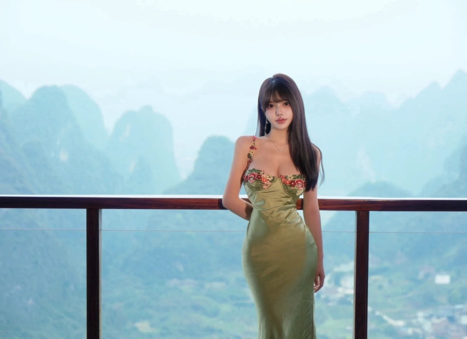 偏我來時不逢春