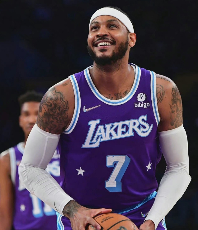 安东尼的NBA核心荣誉并不多，明年进入名人堂也是板上钉钉的事情