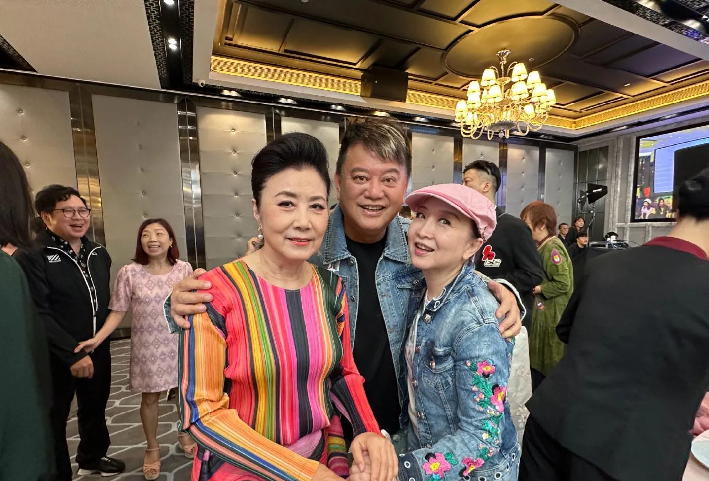TVB的《欢乐今宵》大聚会啦！那些陪伴我们多年的老牌艺人，你还记得他们吗？