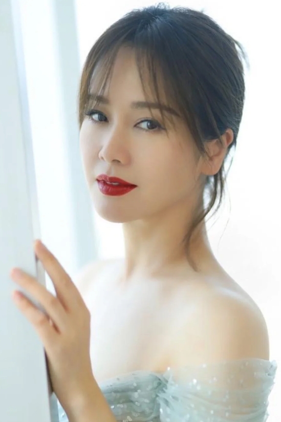 左小青的情感与职业生涯