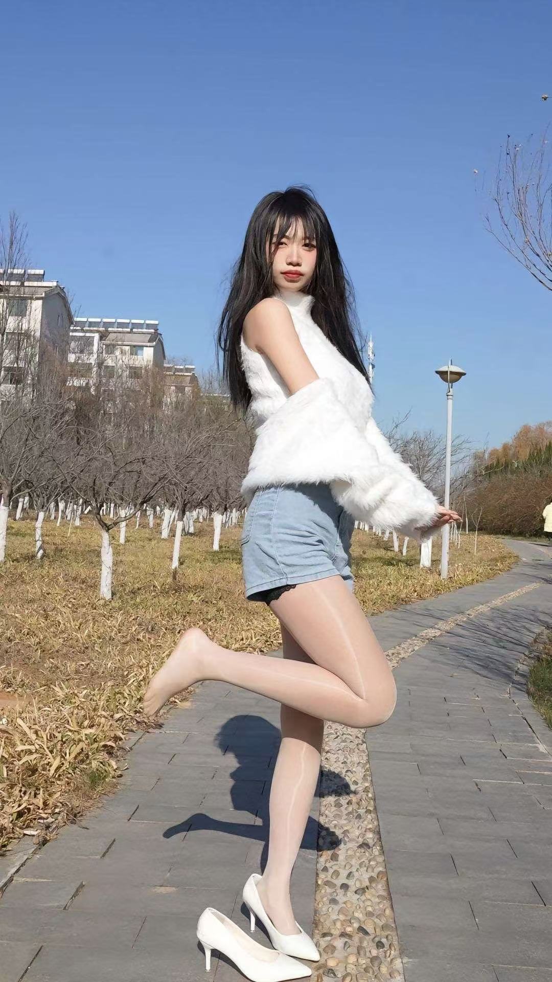 嫂子说只要让我周末陪陪她就行哈哈哈哈