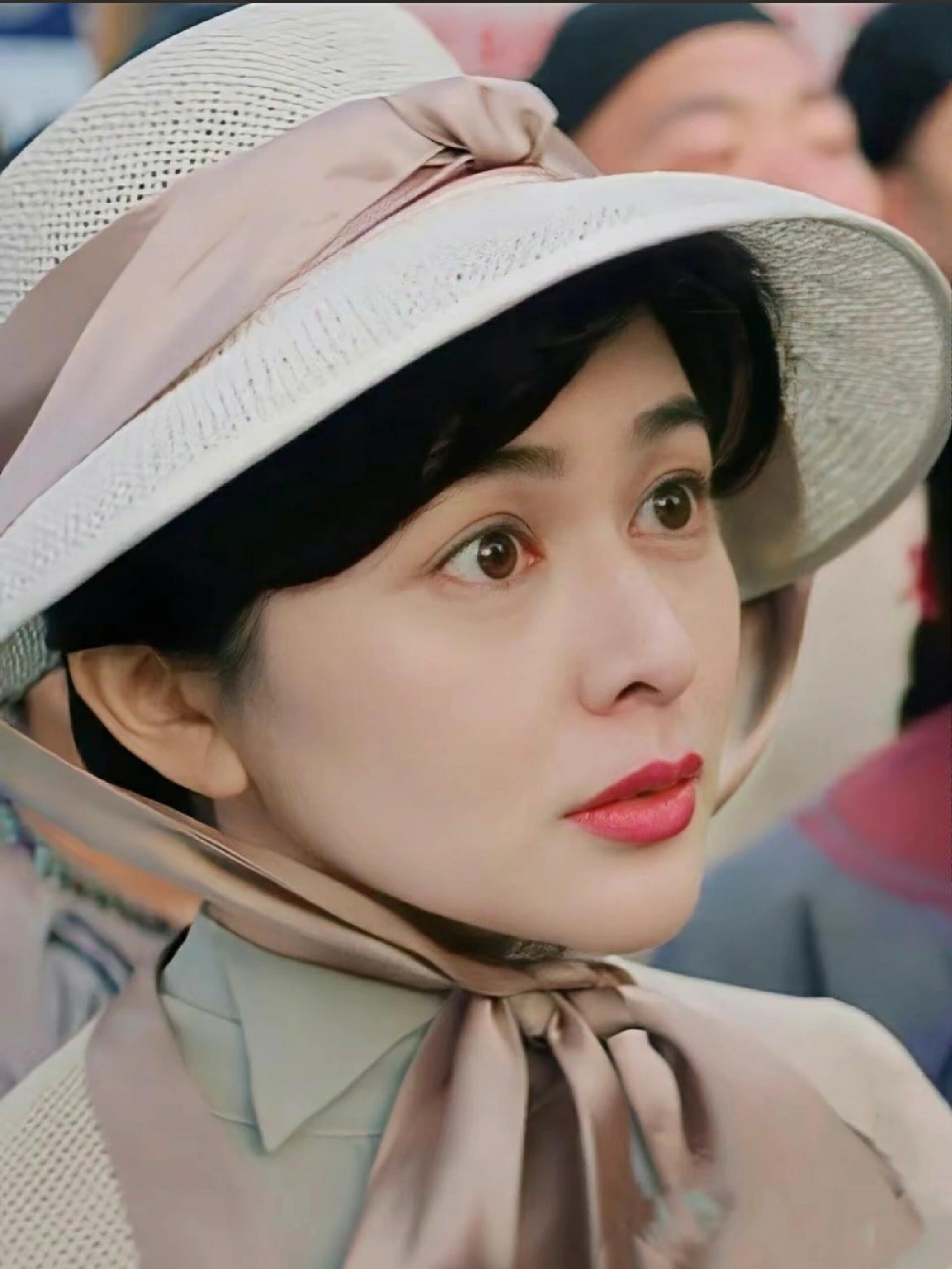 关之琳恬静又不失妩媚的美