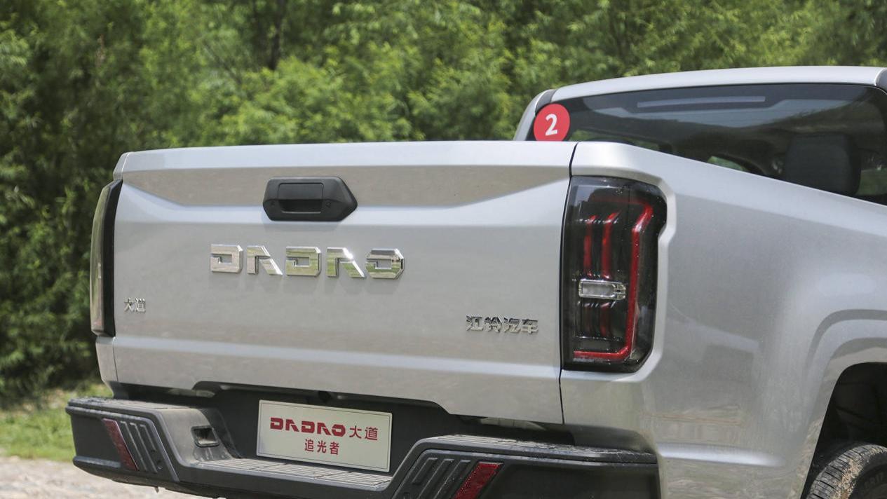 ​速度与激情，大道追光者让你畅享驾驶快感！