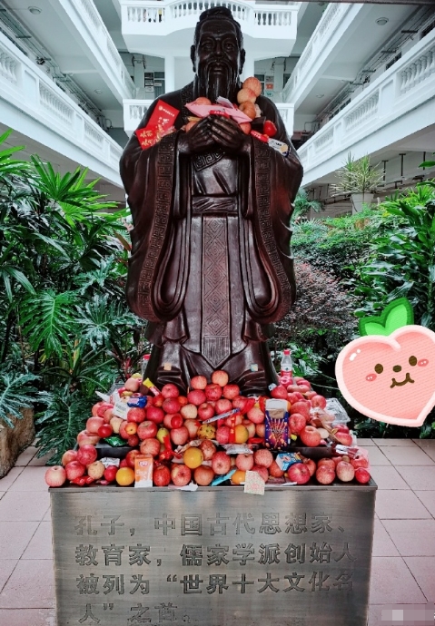 高考过去几天了，终于想起来拍照来对比，

高考前vs高考后，对比明显有木有？