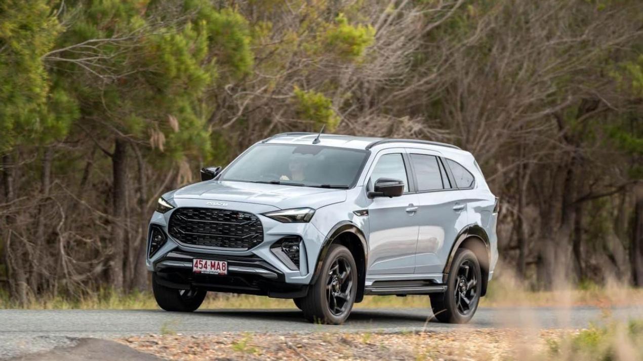 五十铃推出 2025 款 MU-X SUV 系列；增加 X-Terrain