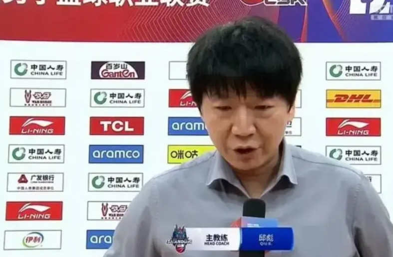 邱彪要感谢自己的五虎上将，
老师傅带新徒弟战胜旧弟子。

第一虎：高诗岩。常规时