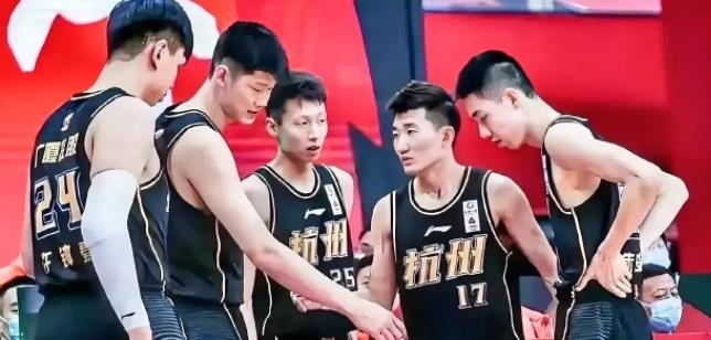 大胆预测！本赛季的CBA总冠军无疑会在这四支球队中产生！


1、浙江广厦

目