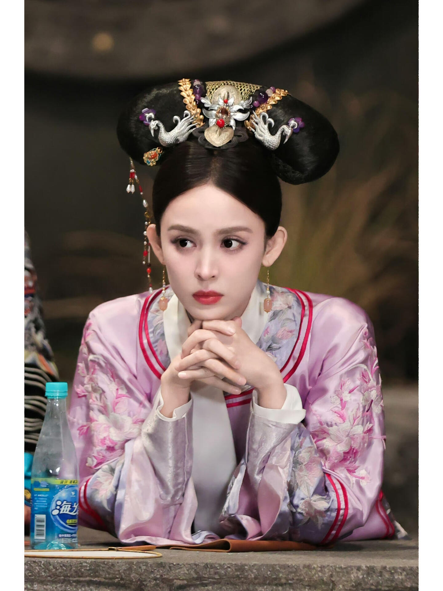 娜扎萌探三：清宫造型！