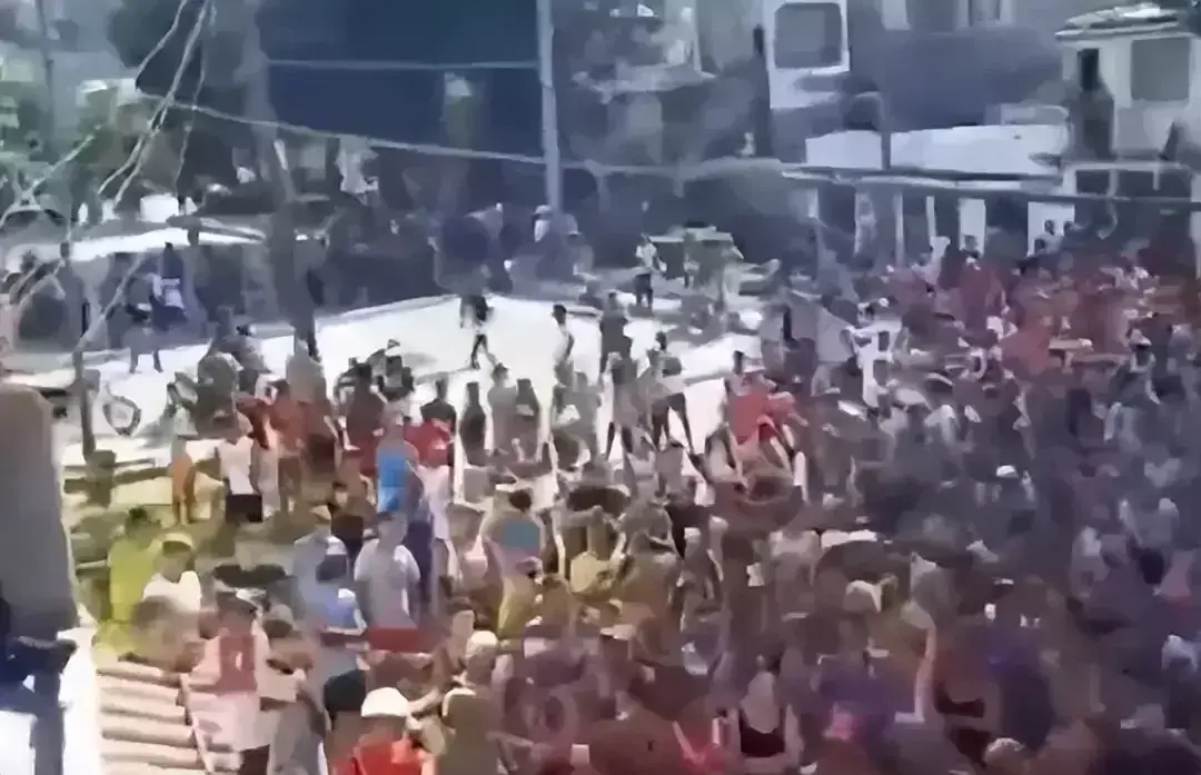 古巴这个社会主义政权会覆灭吗？
