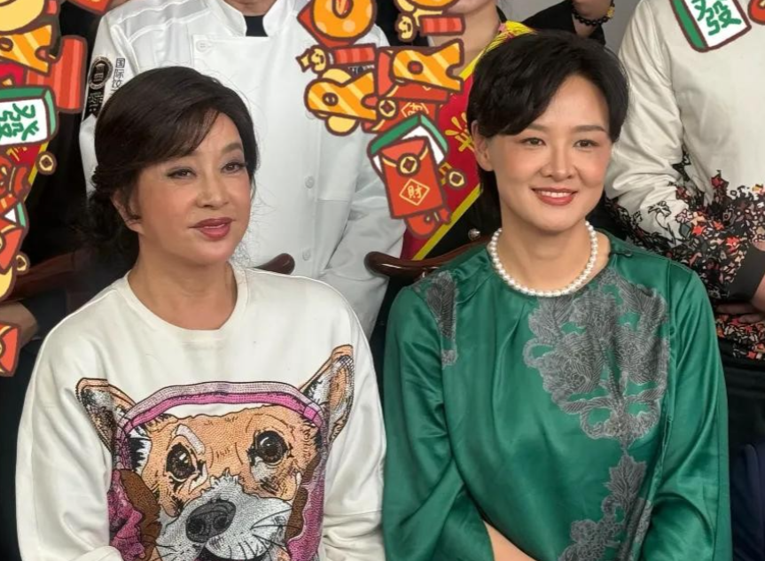 李小萌采访刘晓庆，高手过招。一个敢问，一个敢答！

小萌可不是个善茬，二十年的《