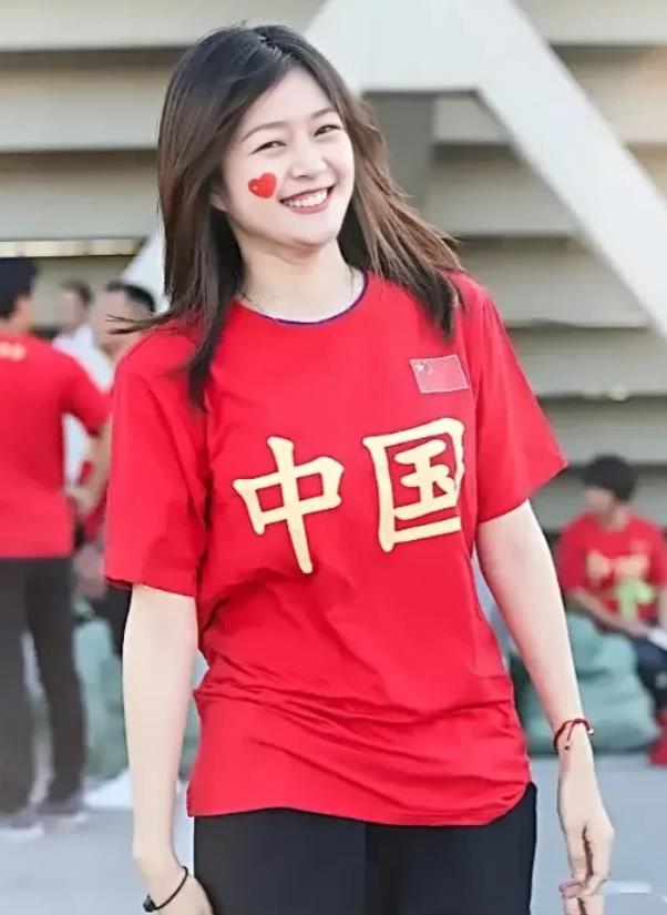 晚上6点，中国男足传出4个消息！

1.定了！大奎加盟大连鲲城队。
中超升班马云