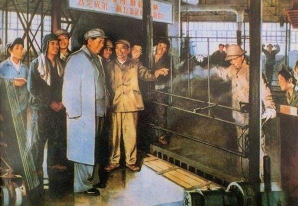 毛泽东同志在江西视察后回京，曾严厉批评卫生部的工作，指出其服务对象仅占全国人口的