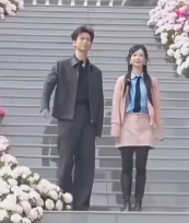 杨紫对李现说了什么？遥记得六年前杨紫对李现说：“最好的韩商言~加油！我的老同学”