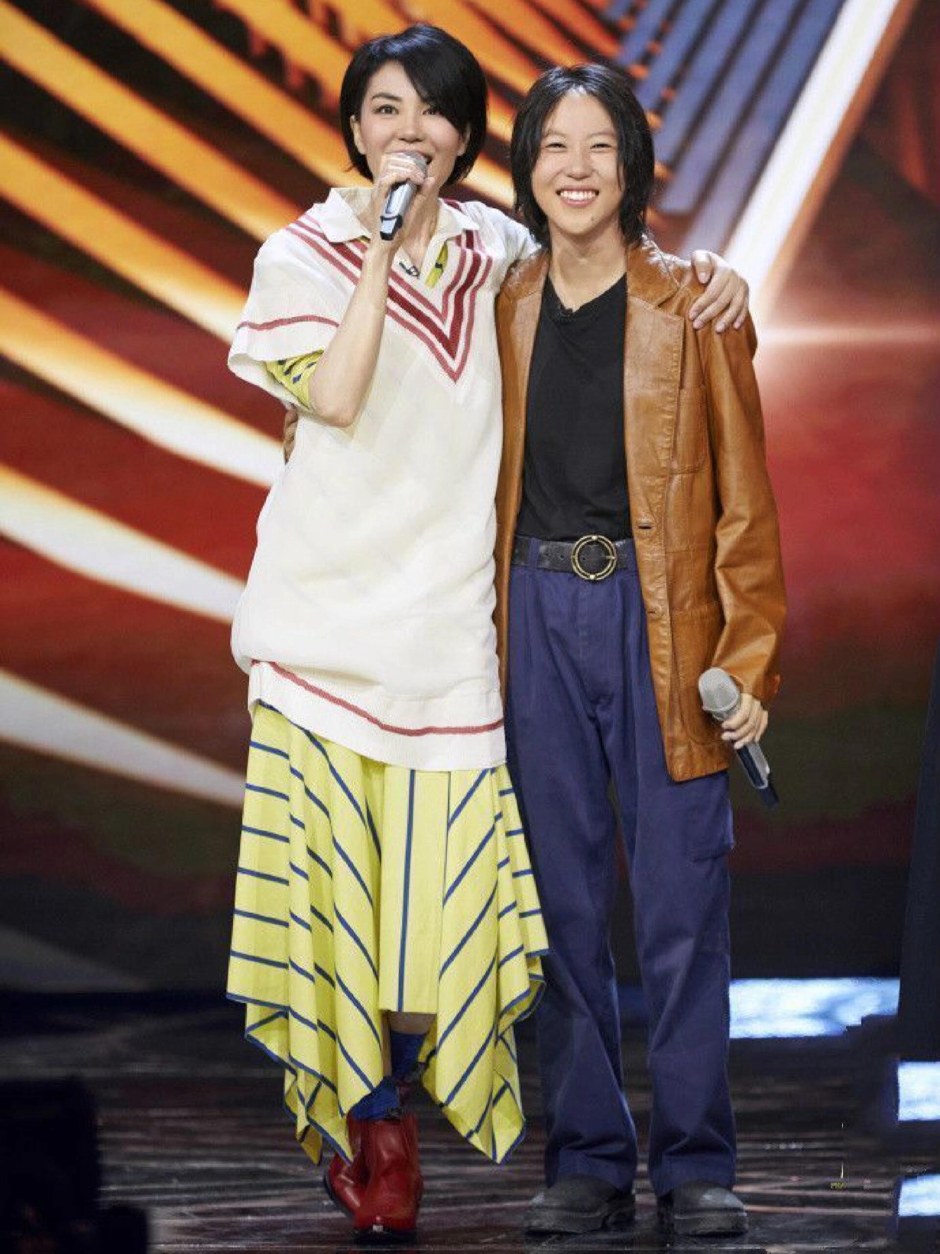 王菲离婚两次，孩子们依然爱我