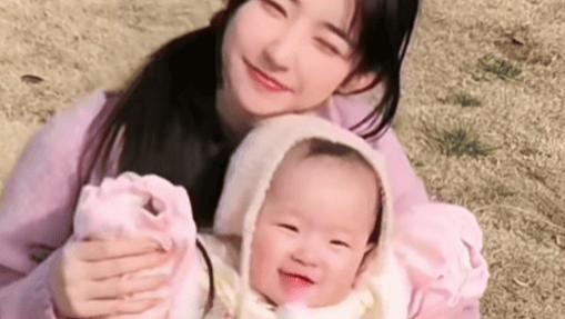 王思聪私生子疑曝光！五官与王健林如出一辙！