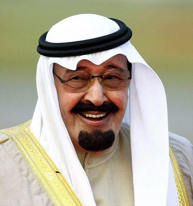 大户：少侠，我又来了！
龙国：你咋又来了？
大户：呵呵，“五一”放了5天假，就来