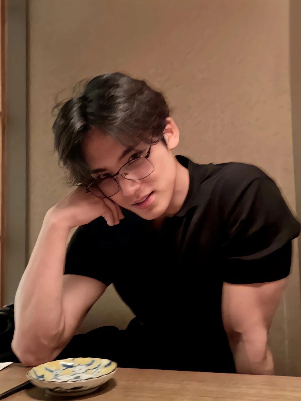 有些人生下来就是老公比如金珉奎