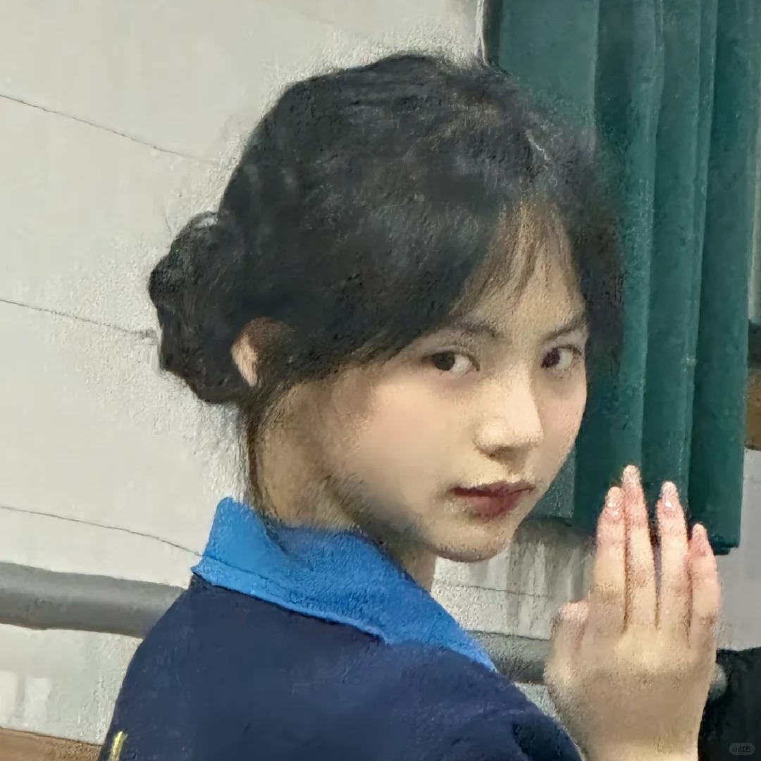 江忍，刚刚奶奶说我是小观音娘娘。
太喜欢欢子身上自带的一种神性了，好出尘的美，尤