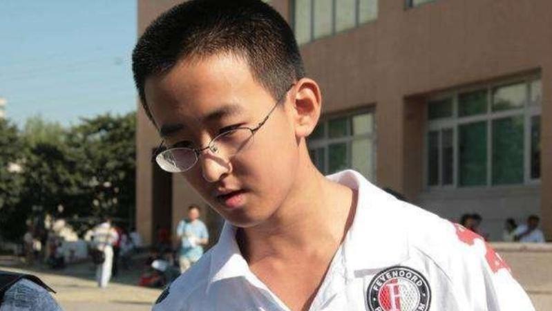 神童张炘炀：10岁上大学，13岁读研，逼父母北京买房，现如何