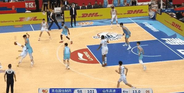 多练罚球！于德豪谈关键时刻罚球3中1：

“我的罚球还是得多练，如果不是因为我们