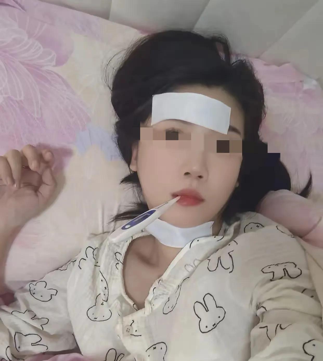 布林肯这个时候访韩，传递出5个信号：
1、第一个：尹锡悦要撑不住了。尹锡悦是亲
