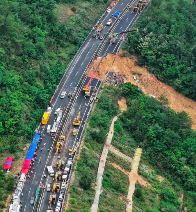 广州梅大高速公路的主要承包单位是中铁九局，中铁九局属于国企，

统一中央管理，2