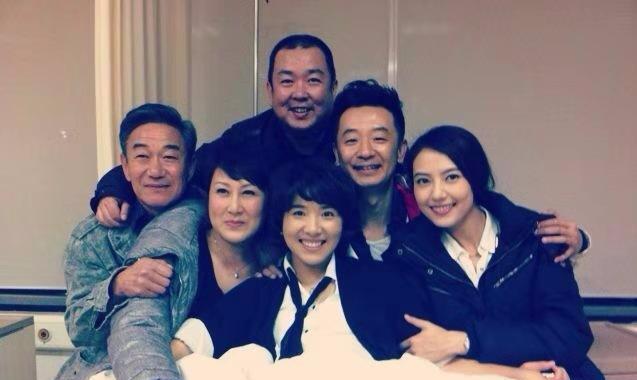 一场同学聚会，揭开了黄海波的“江湖地位”，难怪曲栅栅不离不弃（黄海波最近视频）-第20张图片-九妖电影