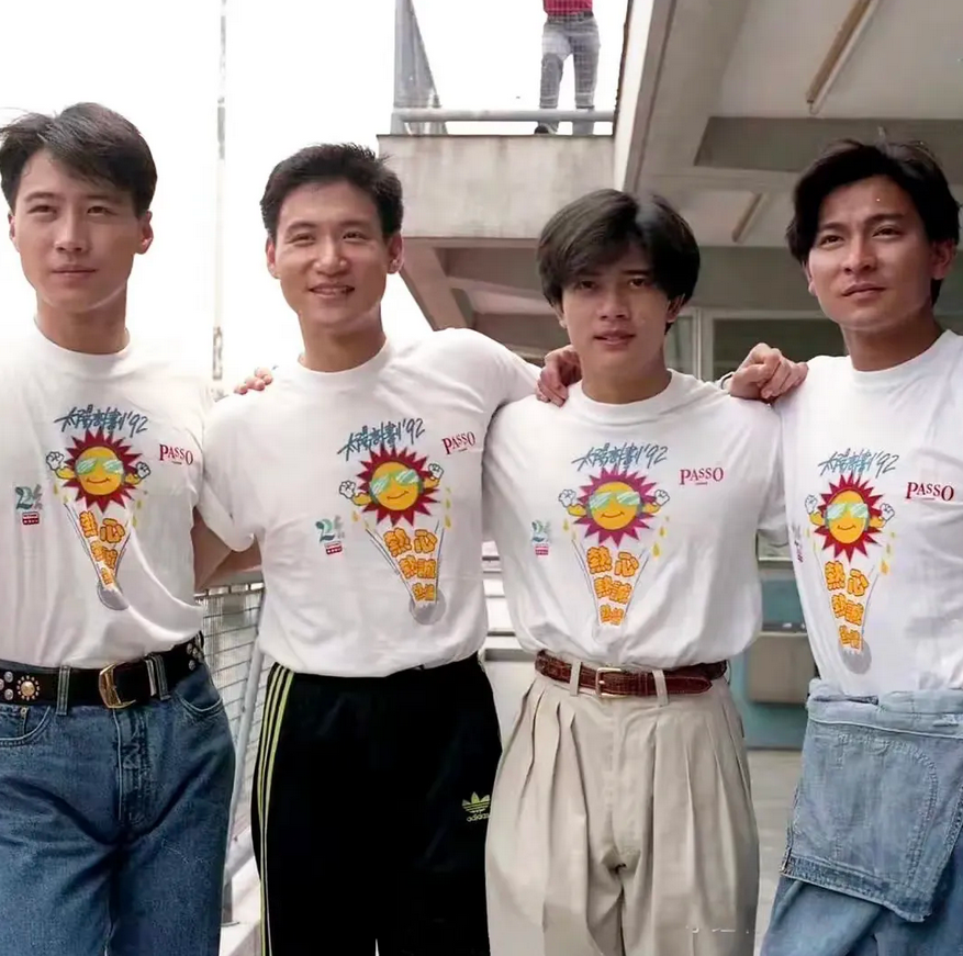 90年代，香港的四大天王，大家都知道吧！好似神仙打架，个个都是要颜值有颜值，要实