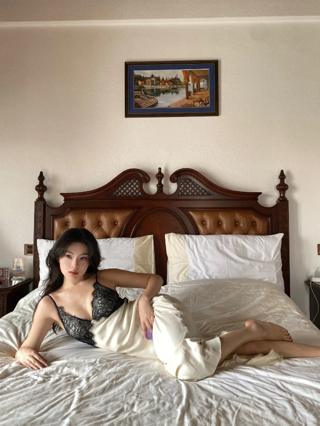 ⚪️“有一天清晨我扔掉了所有的昨天”
从此之后我的脚步变得轻盈
不再有世俗的枷锁