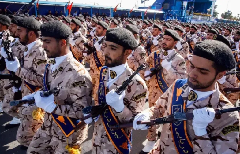 有人说以色列出动F-35闯入伊朗领空，如何神勇，大杀四方，可是他们可能不知道以色