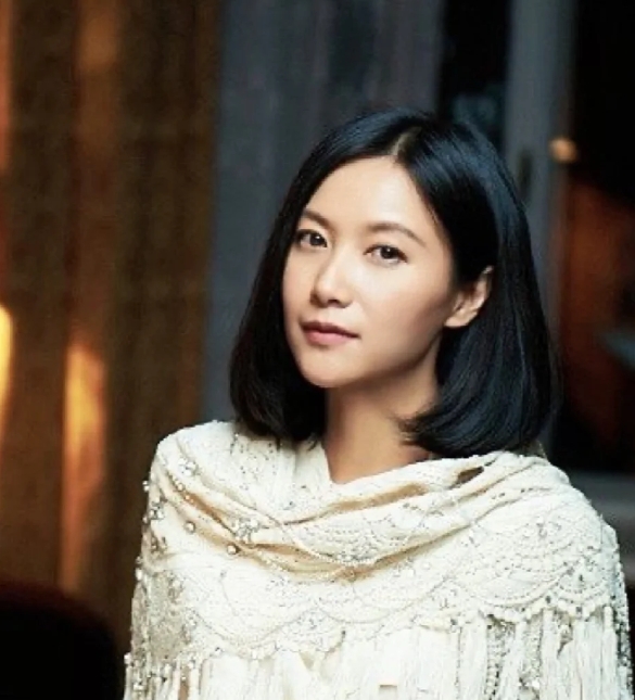 徐静蕾美国生活，107岁爷爷3年没见过她