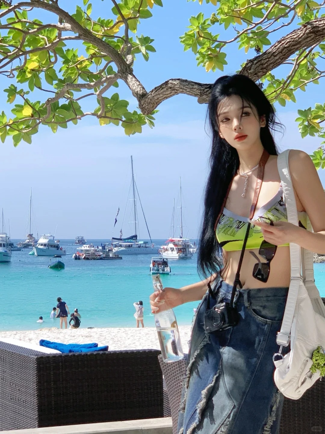 出海日记🏝️
岛上的日子真的悠闲
吃完早餐回房间睡个回笼觉
醒了去泳池里泡着消