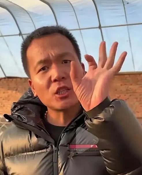 网红训犬师直播 狗被扎嘴死了

                        