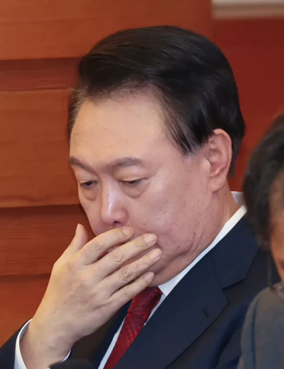 突发消息！65岁的韩国总统尹锡悦又创造了韩国历史！