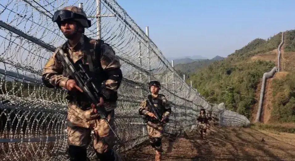 假如中国收回全部争议领土，面积得有多大？能比俄罗斯还大吗？

第一，先说西南边的