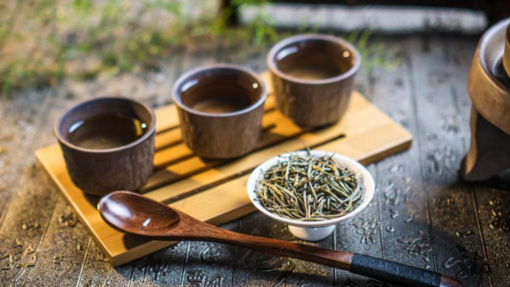 探寻成都品茶自带工作室都市生活文化，从一杯清茶开始