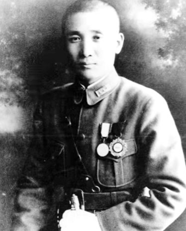 张治中亲近我党，按理说蒋介石最讨厌这种人，可为什么蒋介石还一直信任他？

张治中