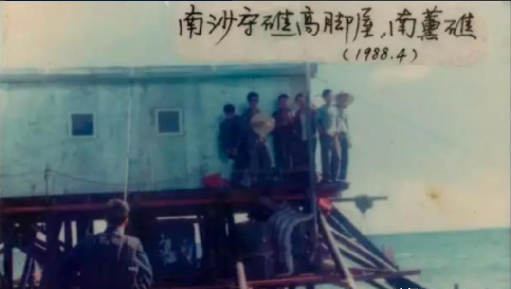 1990年，我军守岛官兵遇害，他们身中数弹，显然经过了殊死搏斗。可是除了这6人，