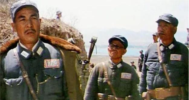 1938年1月，蒋介石在开封军事会议上质问韩复榘丢失山东的责任，韩复榘反驳说：“