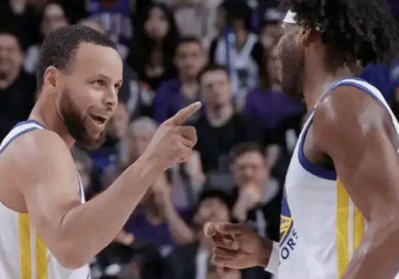 今天勇士大胜国王，球迷们终于发现勇士才是本赛季交易的大赢家，不仅赢了现在，也赢了