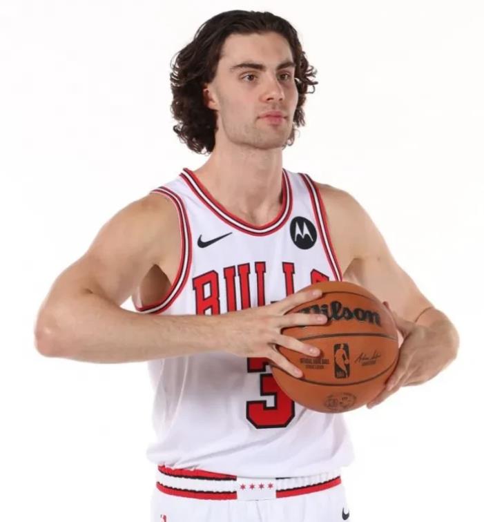 公牛队116:112骑士队，一战让我们看清4名球员！

1、基迪，作为今年夏天公