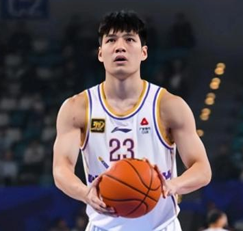 陈国豪赛季新高25分9篮板，北控大胜北京完成“复仇”CBA常规赛，迎来了“北京德