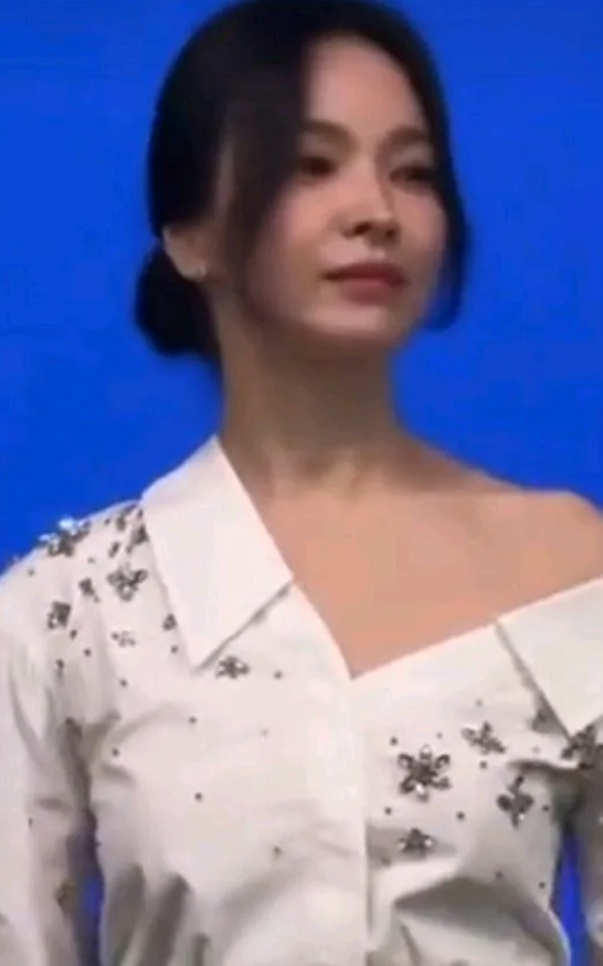 离婚后的宋慧乔总是一脸苦相，究竟那段婚姻给她带来了什么？

好几年了，还是这样郁
