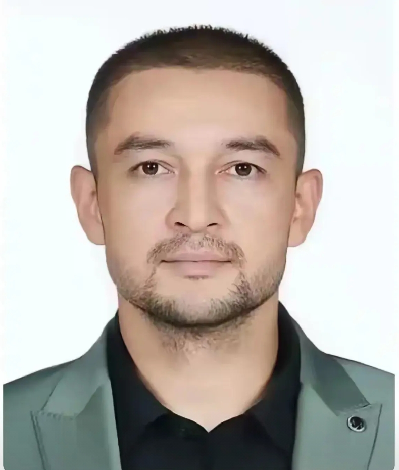 为广东宏远推荐主教练人选，一是广州龙狮的光头教练，二是在南京自动宣布辞职的西热。
