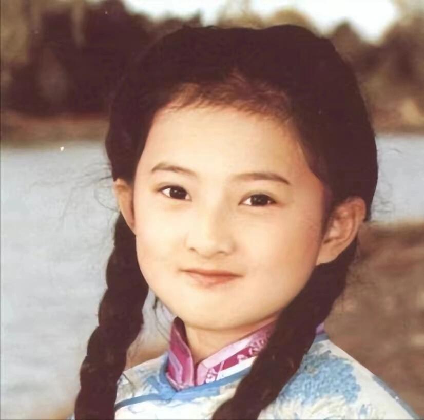 她9岁大火，是撒贝宁发誓要娶的人