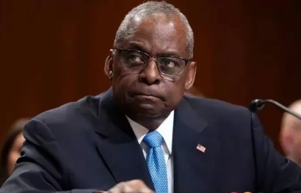 美国五角大楼表态了！
美国防长奥斯汀和以色列防长加兰特通话了，奥斯汀重申美国支持