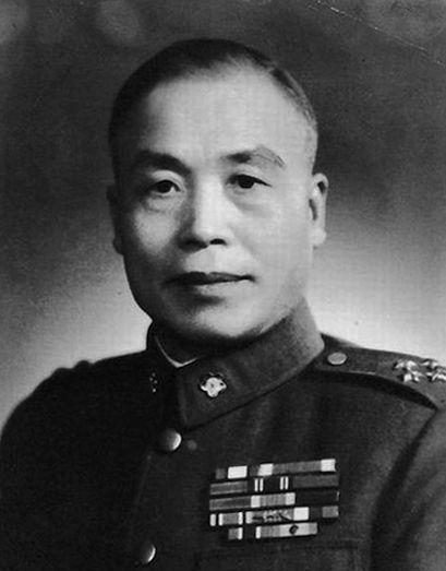 1945年，日本无条件投降后，国共两党的关系迅速紧张起来