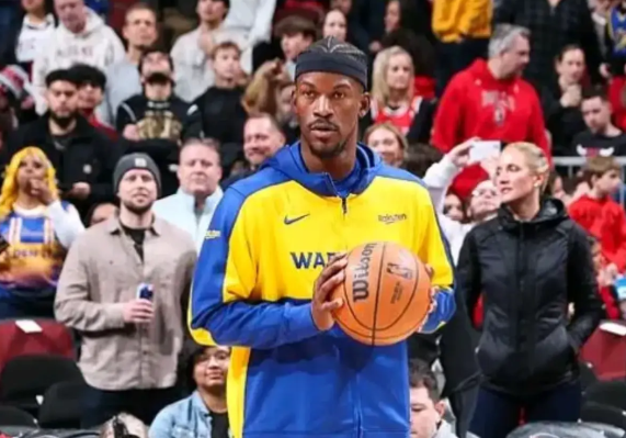 勇士大比分战胜公牛，我正式宣布勇士本赛季“北伐”开始，三大理由足以支撑:

第一