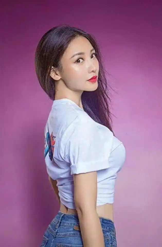 43岁却无人敢娶的柳岩，如今活成一个笑话？