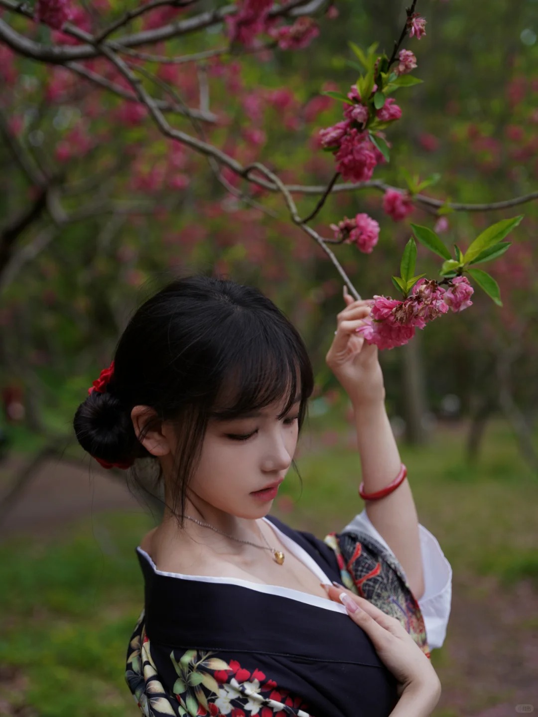 模特满分，大家请给我的拍照技术打个分
模特好看真是怎么拍都好看，可不可以给我的技